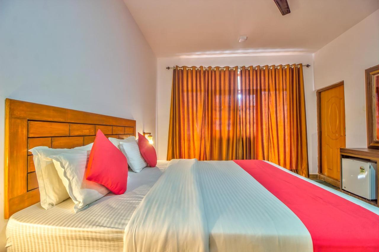 Beach Doorz  Hotel Baga Buitenkant foto